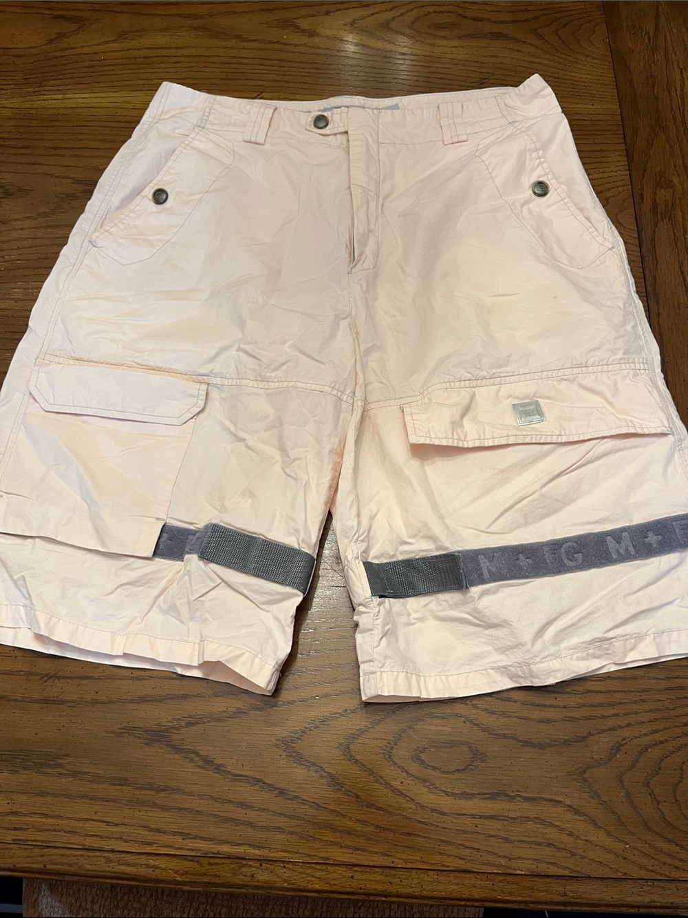 Marithé + François Girbaud utility cargo shuttle shorts, size 36